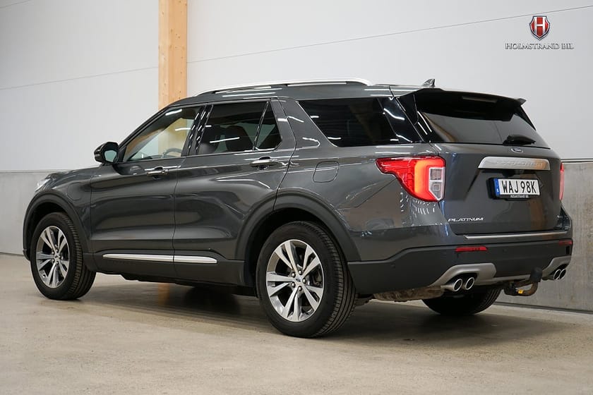Bild 5 av Ford Explorer Plug-In Hybrid Platinum 7-sits Pano Drag B&O Massage