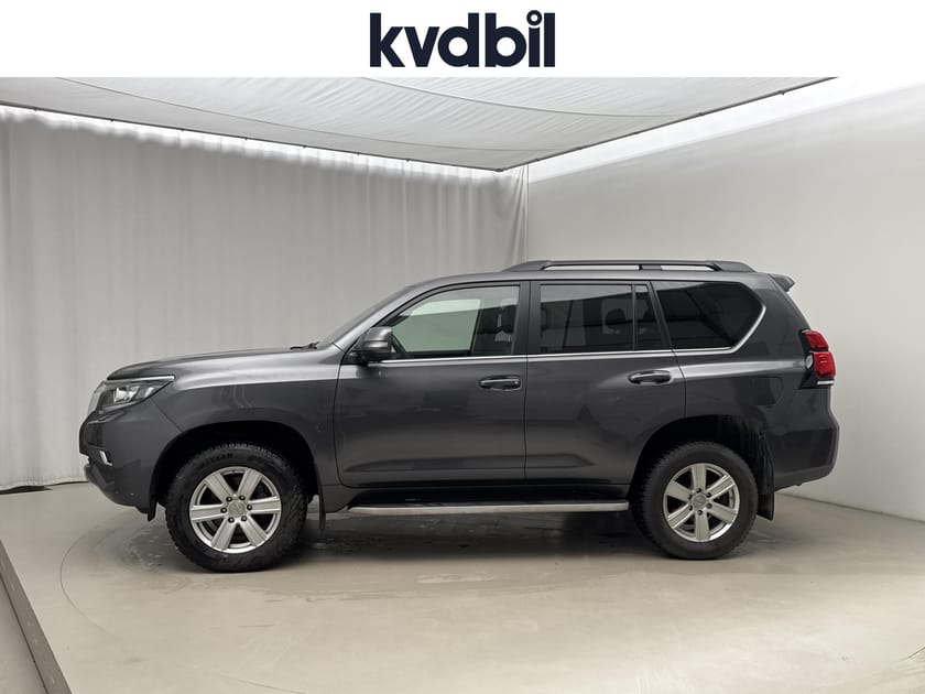Bild 2 av Toyota Land Cruiser 150 2.8 D-4D (204hk) Helläder 7-sits