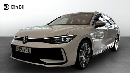Volkswagen Passat Variant eHybrid R-LINE 272 hk Drag/Värmare/Panoram