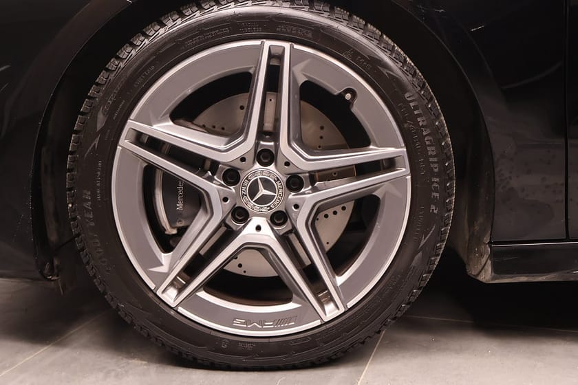 Bild 5 av Mercedes-Benz CLA 200 AMG Advanced Plus LED keyless Moms