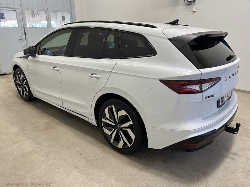 Bild 3 av Škoda Enyaq 85x Sportline Drag/Värmare/El-Stol/360