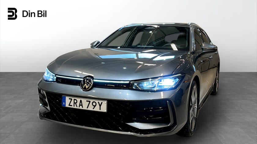 Bild 1 av Volkswagen Passat Variant eHybrid DSG R-Line Drag/P-värmare/Dcc