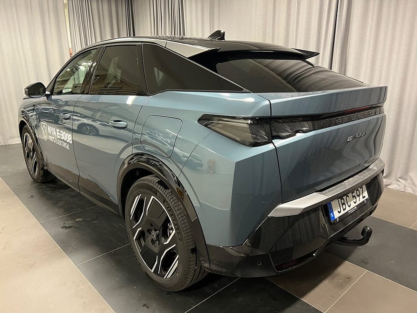 Bild 4 av Peugeot E-3008 GT Dragkrok Vinterhjul Demobil