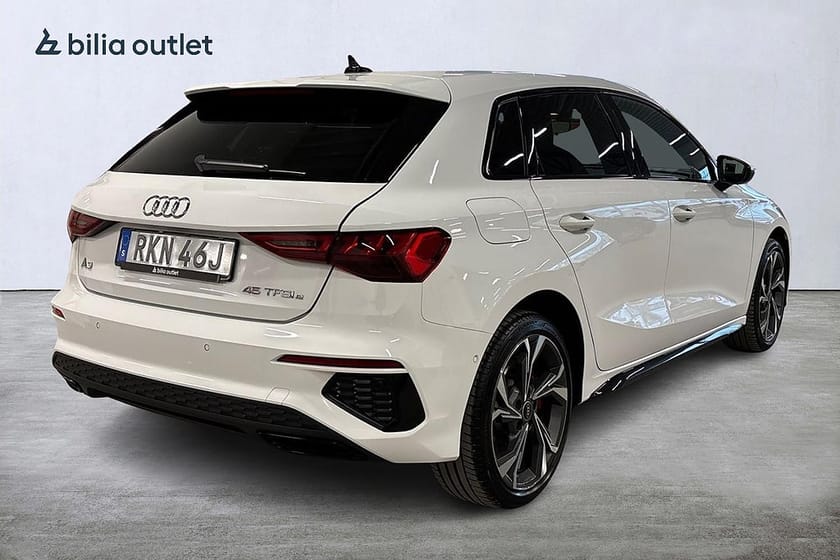 Bild 3 av Audi A3 Sportback 45 TFSI e Comfort, S Line Cockpit Nybesikt