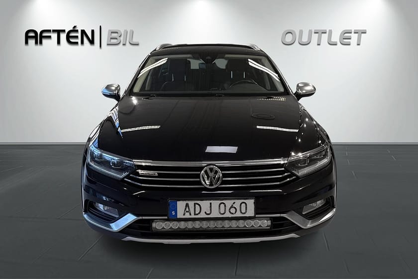 Bild 3 av Volkswagen Passat Alltrack 2.0 TDI Executive 4Motion 240hk Värmare Drag Cockpit
