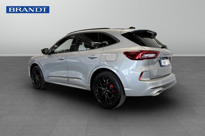 Bild 2 av Ford Kuga Plug-In Hybrid ST-Line X 2.5 FWD 243hk Black Edition CVT