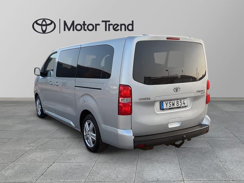 Bild 3 av Toyota Proace Verso PROACEVER SHUTT LONG 2,0 180HK S&S Drag v-hjul Navi