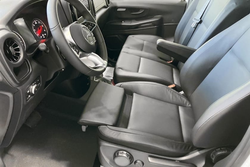 Bild 3 av Mercedes-Benz Vito 114 CDI 2.8t SKÅP EX. LÅNG PRO | Lagerbil