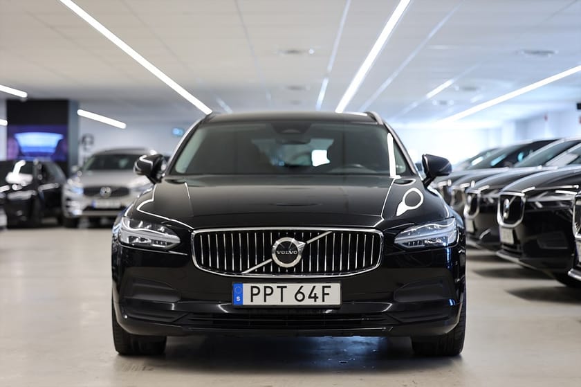 Bild 5 av Volvo V90 B4 AWD 190hk Momentum Drag B-kamera Navi Keyless