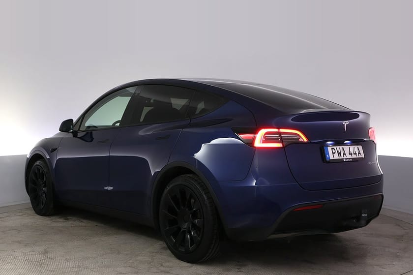 Bild 5 av Tesla Model Y Long Range AWD Autopilot 20" Pano Drag 4,99%