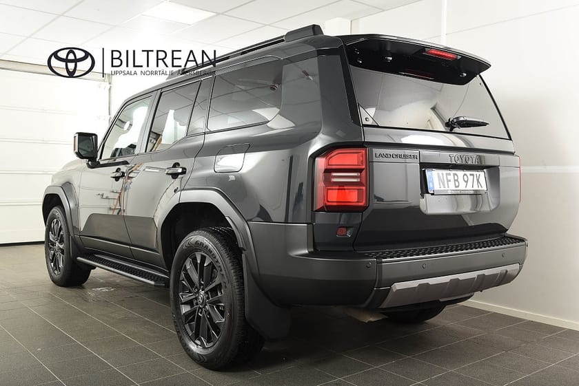 Bild 2 av Toyota Land Cruiser 2.8 4WD Executive MOMS