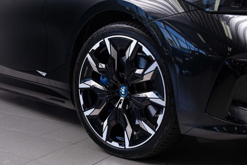 Bilde 3 av BMW 550e xDrive Touring 6,29%