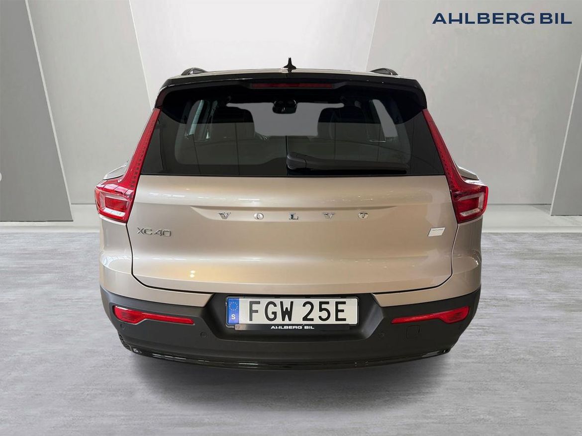 Volvo XC40 2023 - miniatyr 7