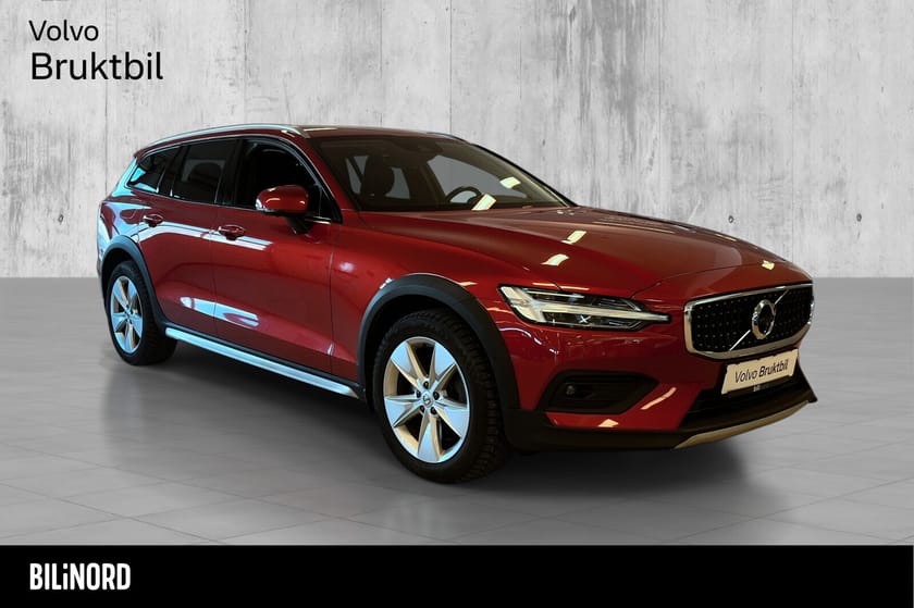 Bilde 1 av Volvo V60 Cross Country Polestar-optimalisering D4 AWD Polestar 200 hk Harman/AWD/Skinn/HUD/360++