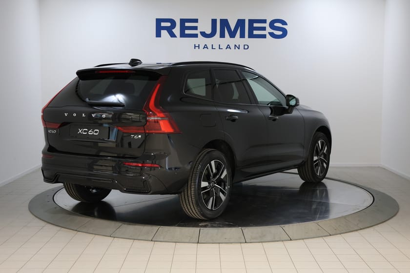 Bild 3 av Volvo XC60 T6 Plus Dark Nordic Edition | 360° | H&K | Dragkrok |