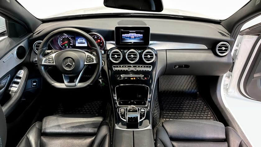 Bild 4 av Mercedes-Benz C 250 T d 4MATIC 4M | AMG | Drag | Värm. | 204hk
