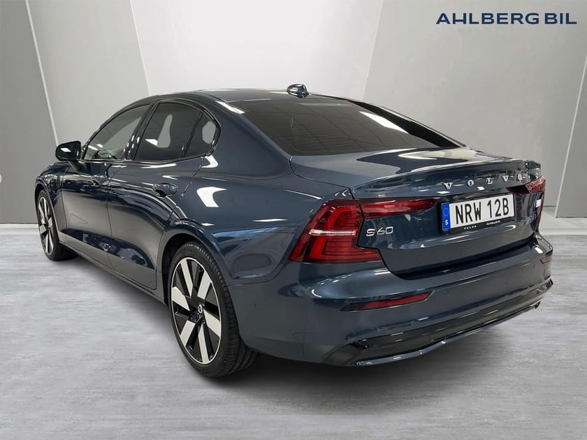 Bild 3 av Volvo S60 Recharge T6 II Plus Dark, Dragkrok Halvautomatisk, Parkeringskamera 360, Harman Kardon, Apple Carplay