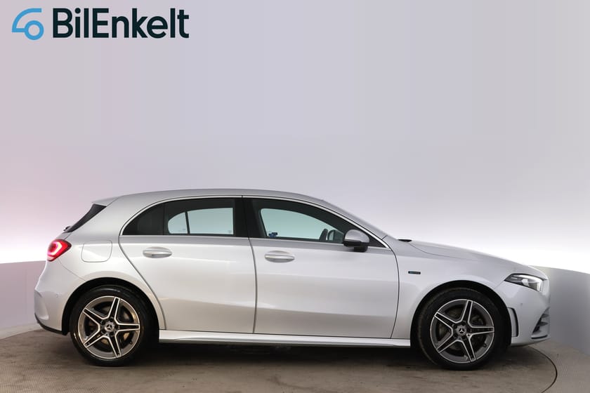 Bild 2 av Mercedes-Benz A 250 e AMG Plug-in Wide Backamera Navi