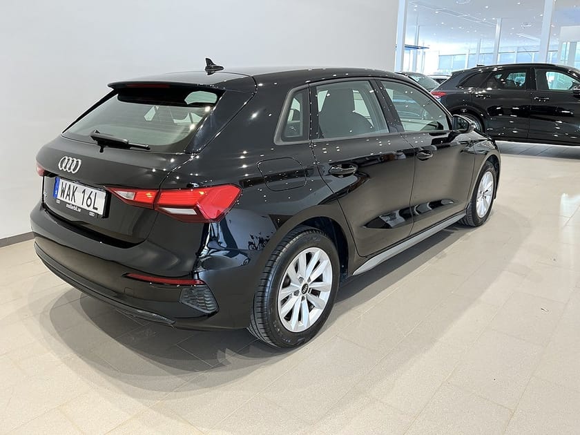 Bild 4 av Audi A3 Sportback 35 TFSI Proline Apple Carplay Backkamera