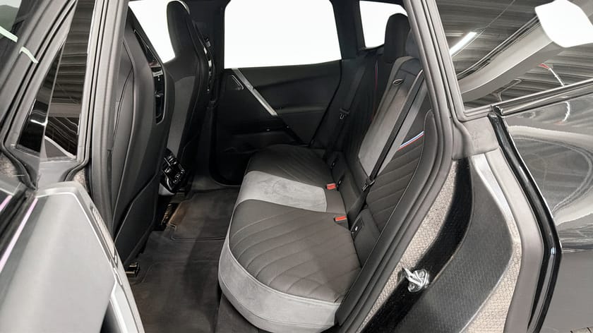 Bild 5 av BMW iX xDrive60 M Sport B&W Pano 4-zon Luft Soft close DAP
