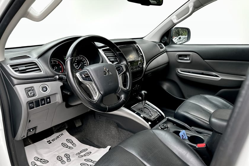 Bild 4 av Mitsubishi L200 Dubbelhytt 2.4 DI-D MIVEC SS-4WD-II Automatisk, 181hk
