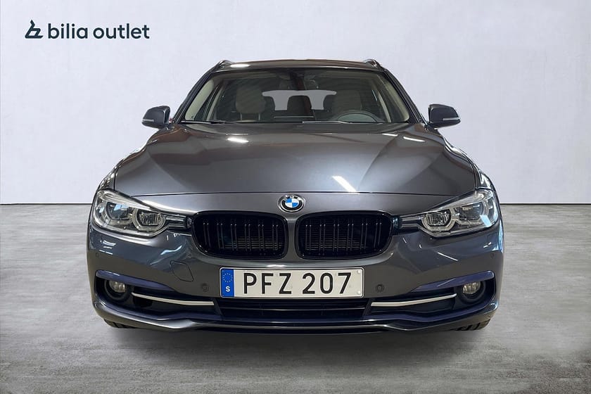 Bild 3 av BMW 320d xDrive Touring 320 Sportline Skinn / Navi / Kamera / Drag