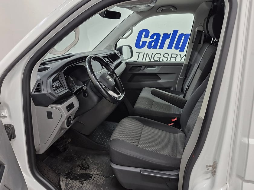 Bild 2 av Volkswagen Transporter T30 SKÅP TDI 150HK