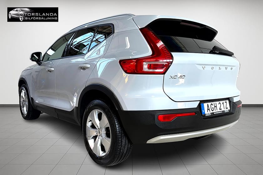 Bild 3 av Volvo XC40 T2 129hk Auto B-kamera Värmare V-hjul Nyservad