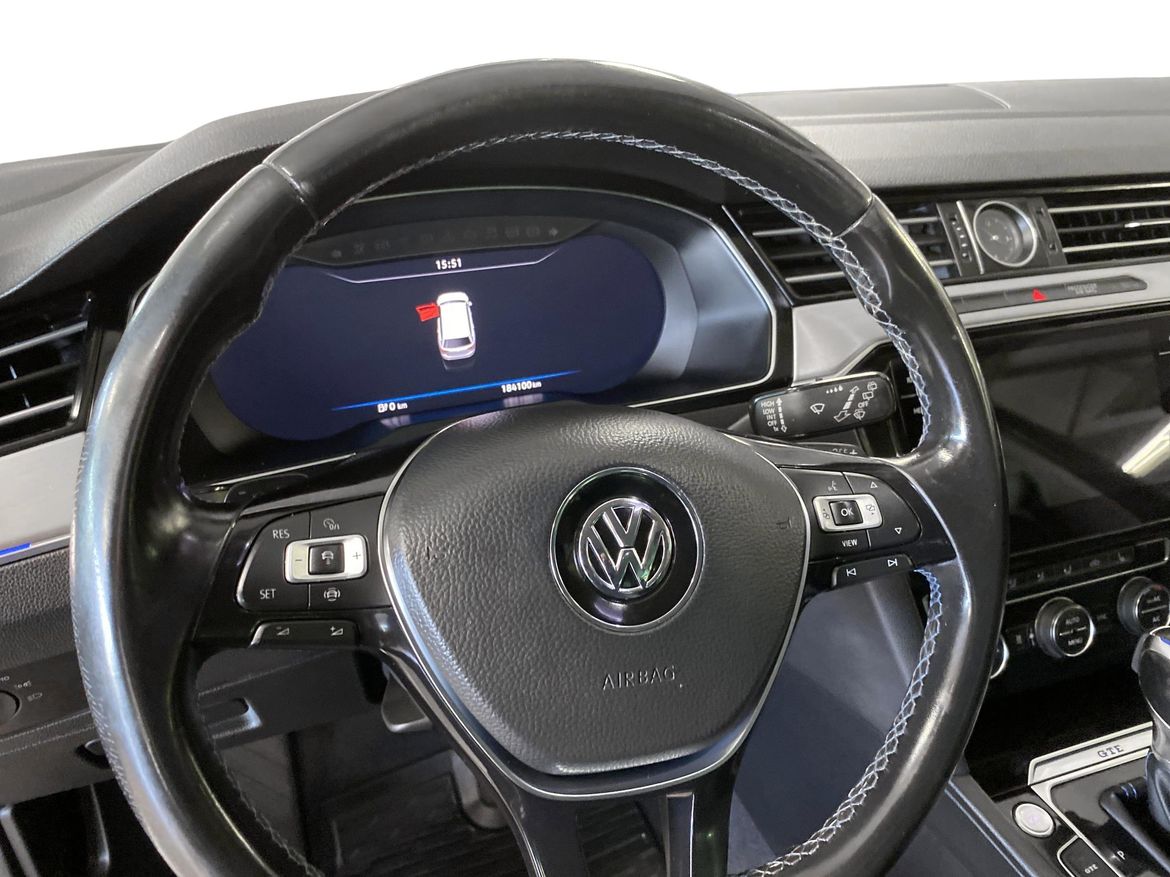 Volkswagen Passat 2019 - miniatyr 9