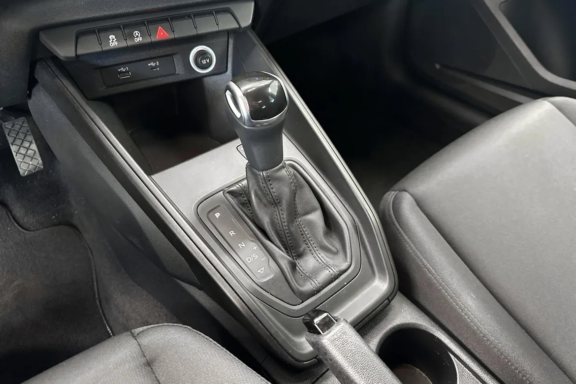 picture of a car