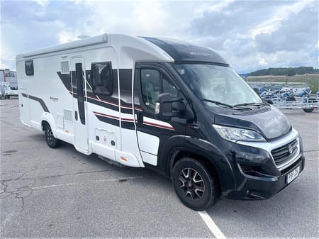 Swift Campervan Fiat Toscane 794 LB, långbäddar, Alde, Aut, solcell,