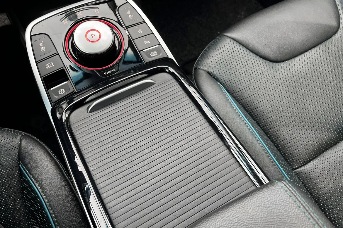 picture of a car