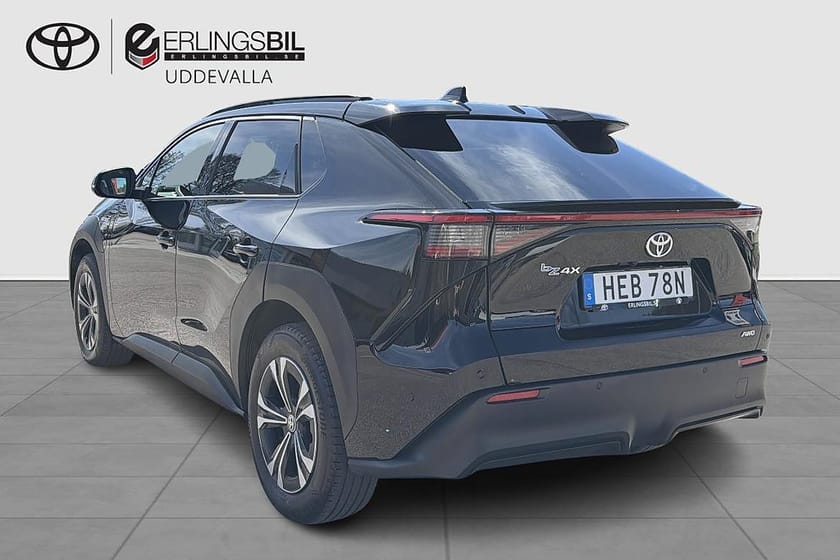 Bild 3 av Toyota bZ4X AWD EXECUTIVE JBL DRAGKROK V-HJUL MOMSBIL