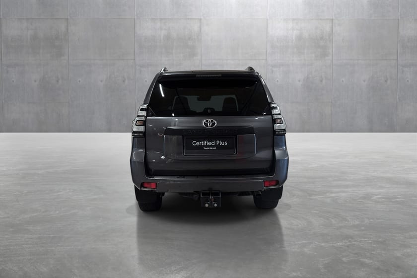 Bilde 4 av Toyota Land Cruiser 5-dørs 2.8 Diesel High Power D-4D Aut. 6 gir VX Black Pack