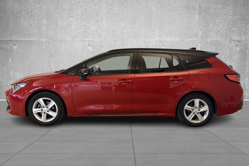 Bilde 2 av Toyota Corolla Touring Sports Hybrid 1.8 GR SPORT/automat/1 eier/alle servicer/nye s-dekk/
