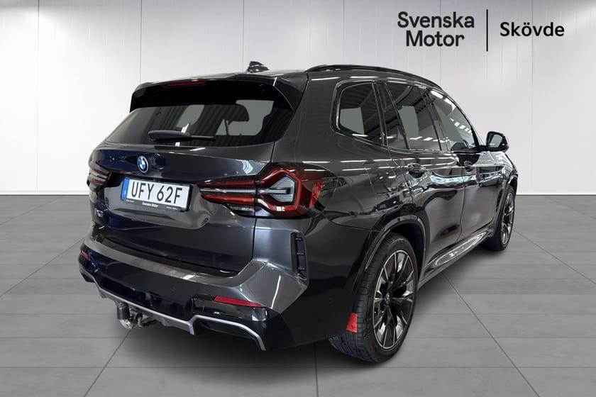 Bild 3 av BMW iX3 M-Sport 2023 | Elbil | 286hk | Premium | Välutrustad | SE SPEC BILDER