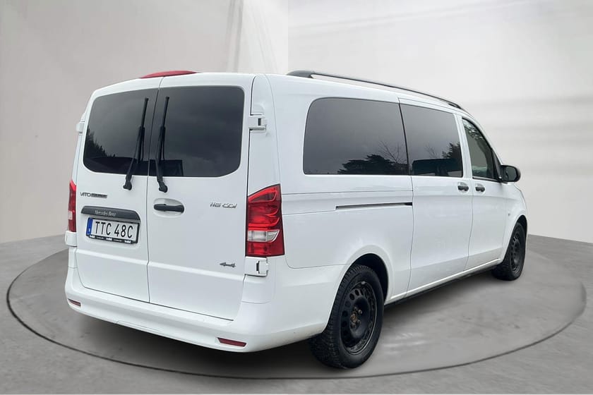 Bild 3 av Mercedes-Benz Vito Tourer 116 CDI 4x4 3.2t 4MATIC (163hk) 9-sits Läderinr