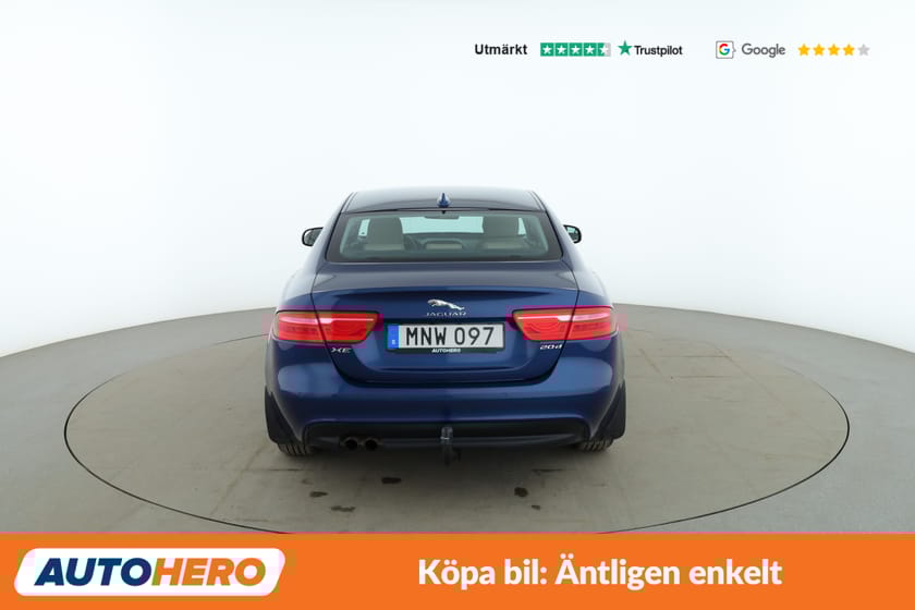 Bild 4 av Jaguar XE 20d / Värmare, Dragkrok, Backkamera