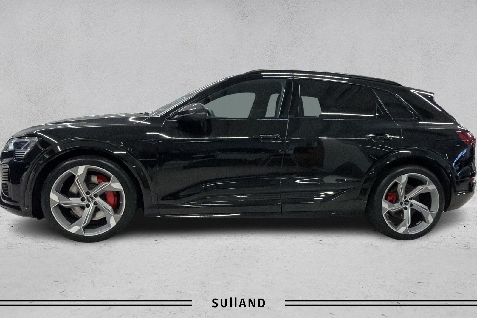Thumnail bilde 1 av Audi SQ8 e-tron quattro