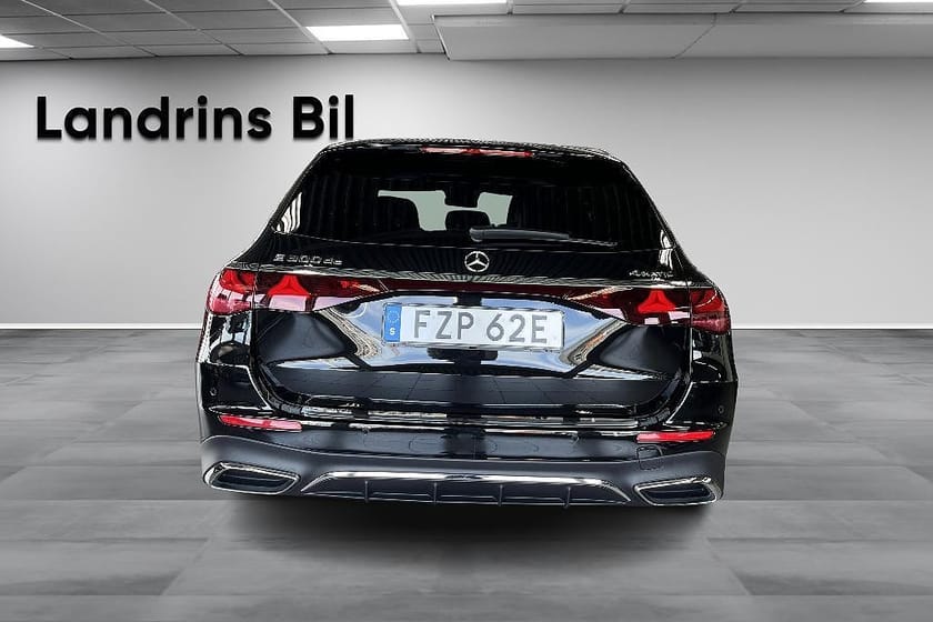 Bild 5 av Mercedes-Benz E 300 de 4MATIC T / AMG Line Premium / Burmester / Drag