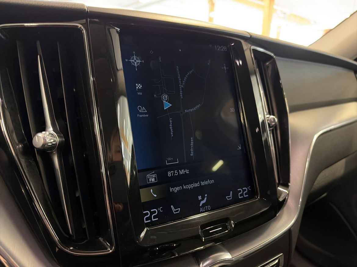 Volvo XC60 2019 - miniatyr 7