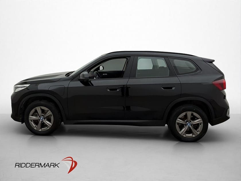 Bild 2 av BMW X1 xDrive25e 245hk Widescreen Kamera Rattvärme CarPlay