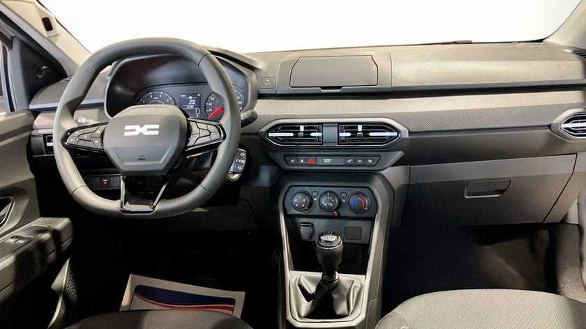 Bild 4 av Dacia Sandero ESSENTIAL TCE BENSIN 110HK 6-VXL MANUELL