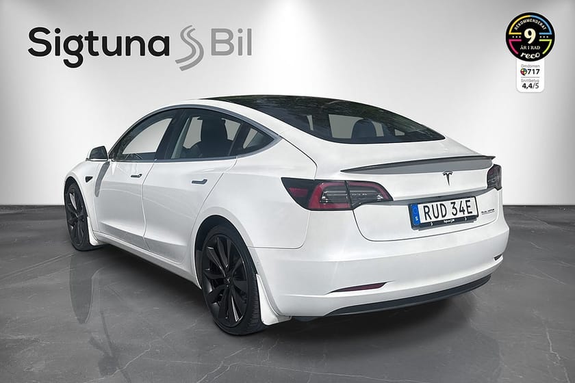 Bild 3 av Tesla Model 3 Performance / Låga mil