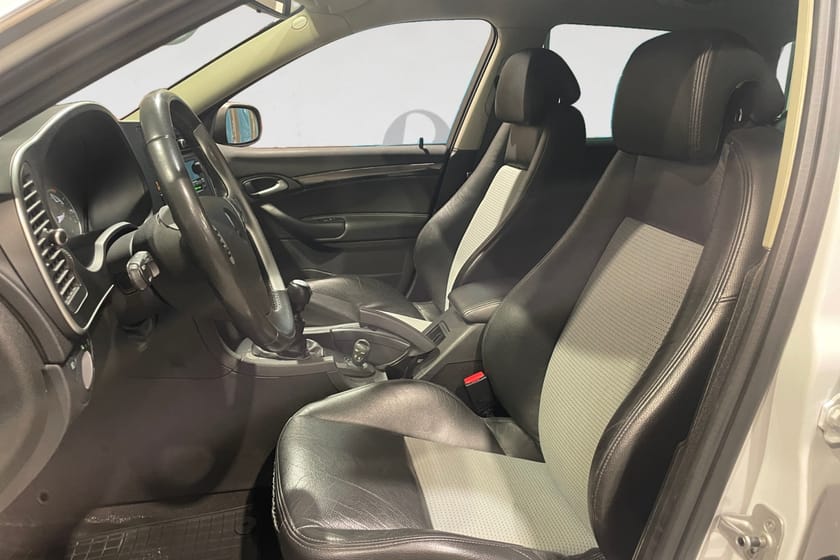 Bild 3 av Saab 9-3X 2.0T BioPower 210 HK XWD DRAG M-VÄRM PDC 1273KR/ÅR 17"