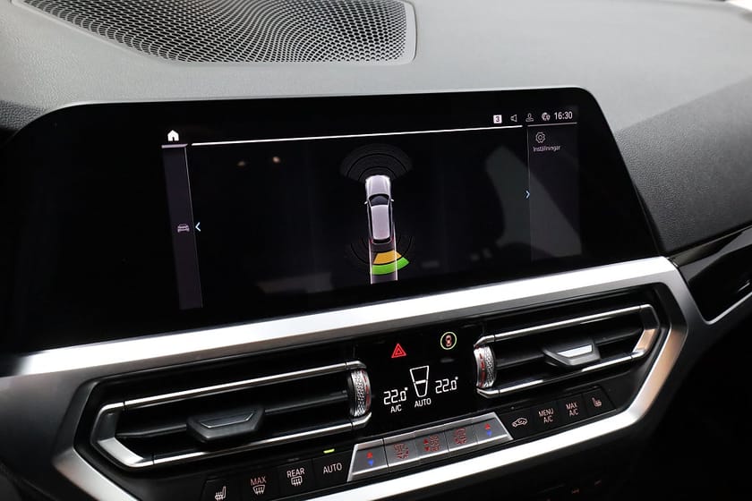 Bild 5 av BMW 330e Touring Sport line Aktiv Farthållare/1ägare