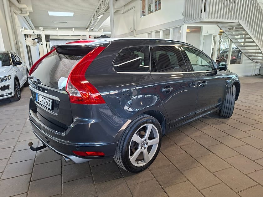 Bild 4 av Volvo XC60 D4 AWD Aut R-Design BE Pro Navi|Sollucka|Drag