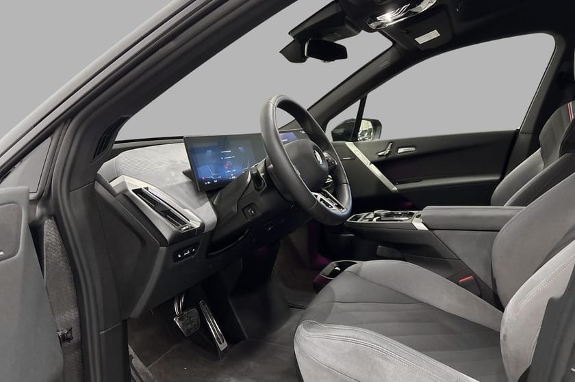 Bilde 5 av BMW iX xDrive60 xDrive60, Fully Charged M Sport, Sky Lounge, H/K, 22"