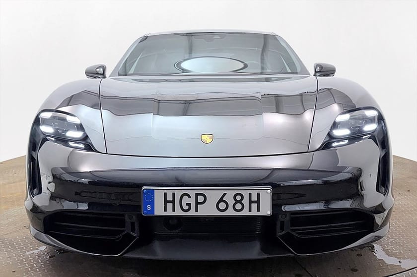 Bild 3 av Porsche Taycan Turbo DD PASM Pano BOSE Sport-Chrono 360° PDLS+ 625hk