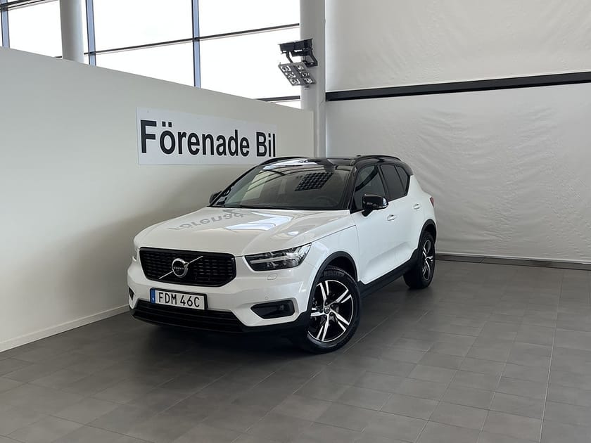 Bild 1 av Volvo XC40 Volvo B4 R-Design Panorama 360° Kamera PilotAssist